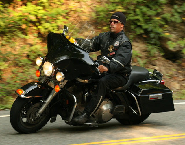 FastFred riding lidless on the Dragon in Tennessee on September 9, 2006.