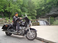 FF Riding Free in WNC with no Lid at Looking Glass Falls