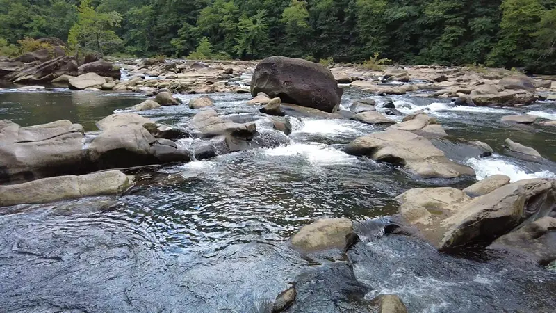 Broken Nose rapid viewed with no release at low water
