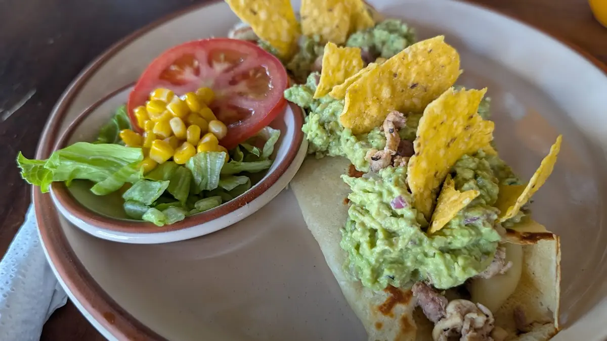 Chicken burrito with habanero sauce at México de mis Sabores in Baños, Ecuador